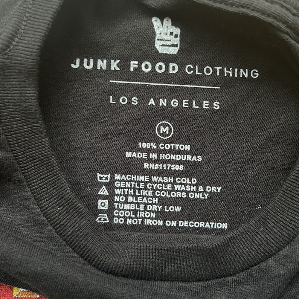 AC/DC Highway to hell T-shirt by junk food clothing, Los Angeles - Picture 3 of 4